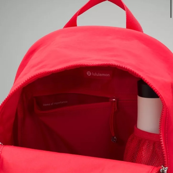 🔥 Lululemon City Adventurer Backpack Mini 11L Club Patch edition Love Red - Picture 4 of 10